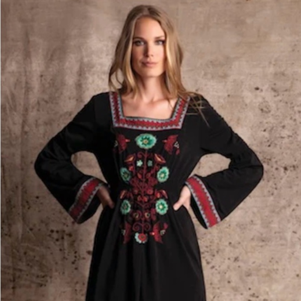 💥PRICE DROP💥 Double D Ranch embroidered top